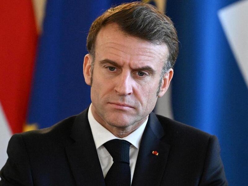 Macron fa il duro, Putin ride